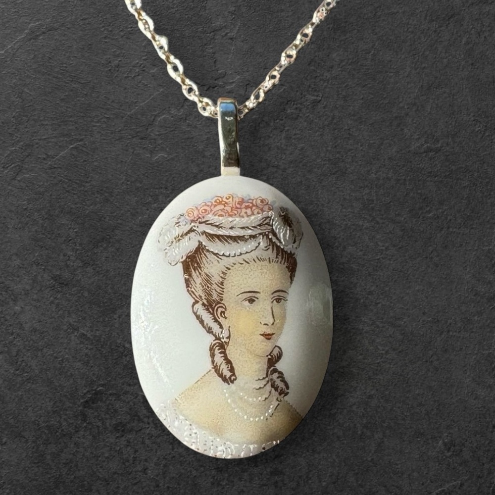 Porcelain Cameo Style Pendant Necklace